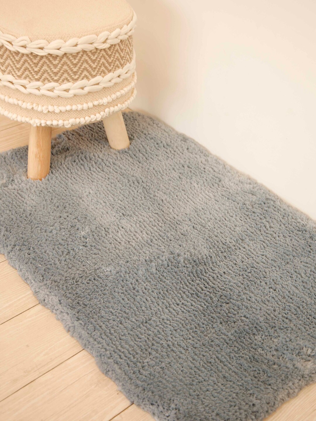 Ariana Grey Solid Bath Rugs Price in India