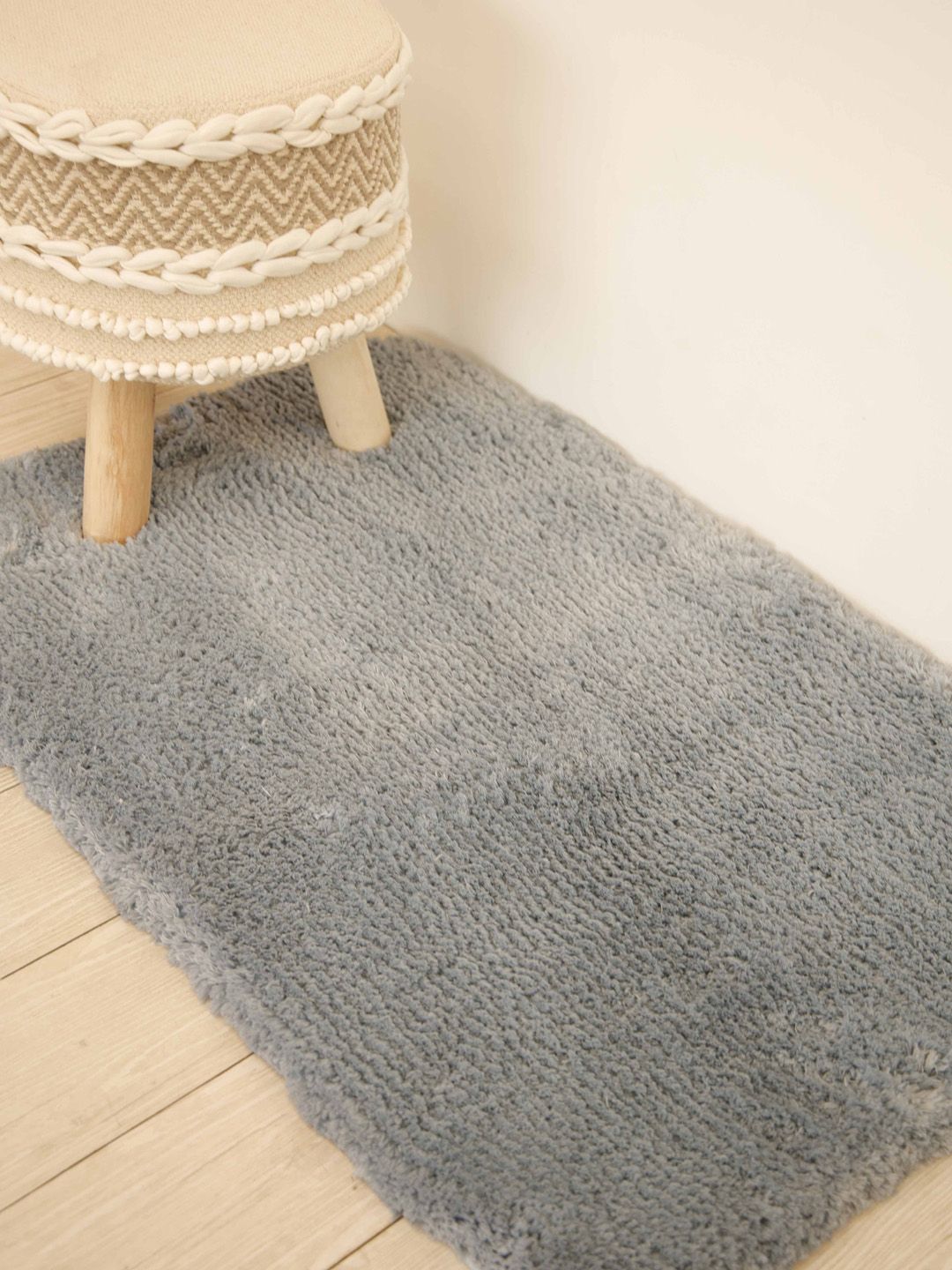 Ariana Grey Solid Bath Rugs Price in India