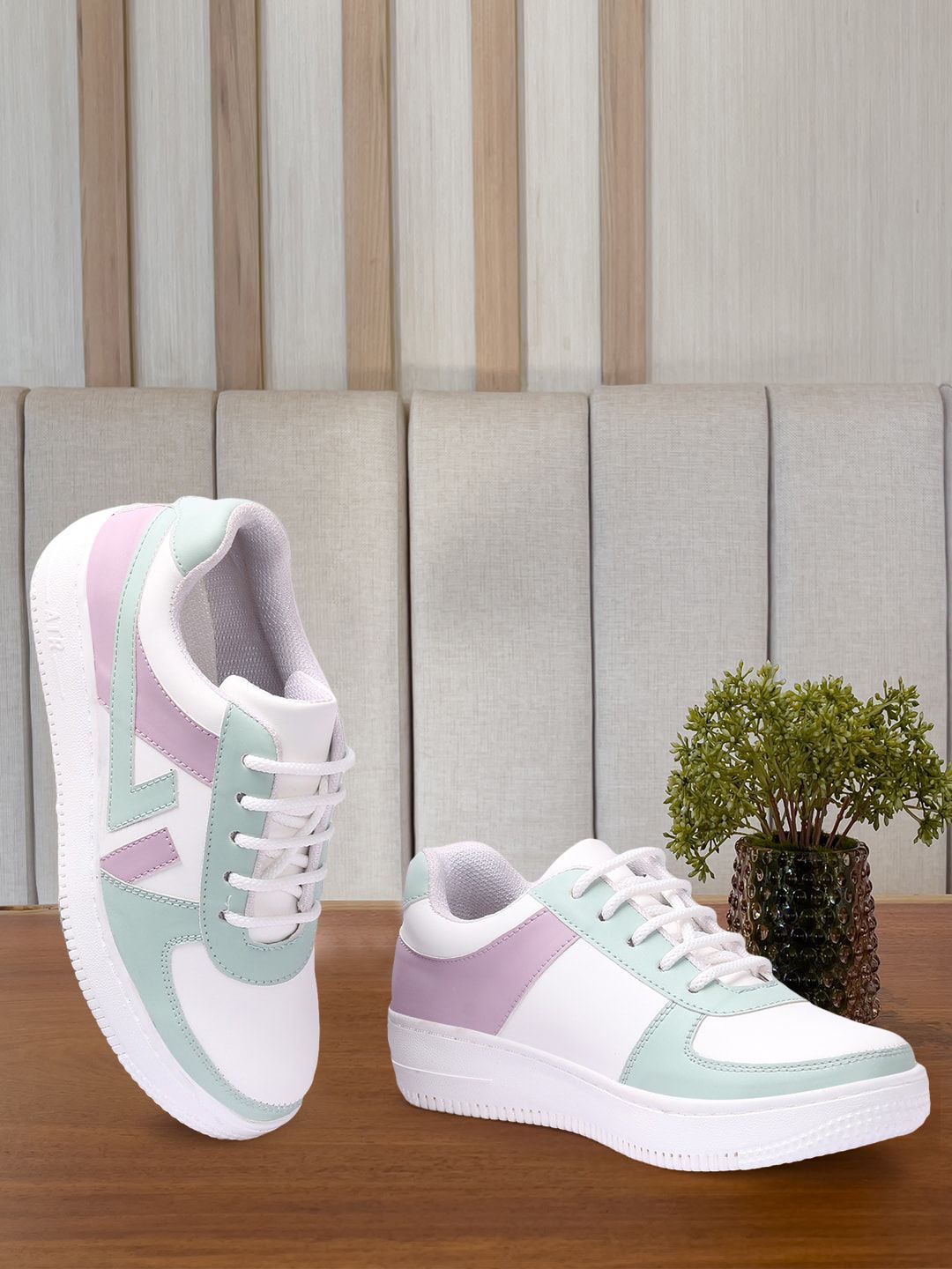 Bella Toes Women White & Mint Green Colourblocked Sneakers Price in India