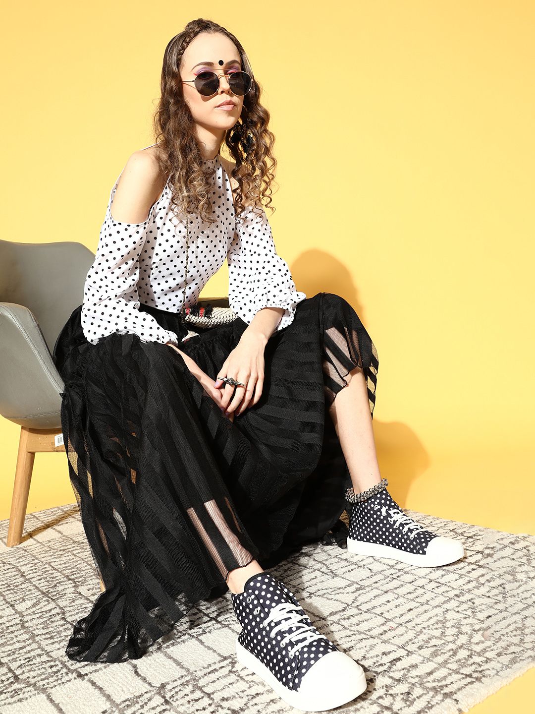 Ahalyaa Women White & Black Printed Top & Skirt