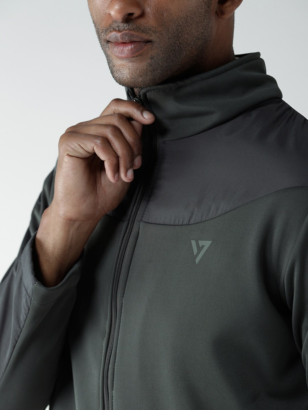 seven by ms dhoni jacket