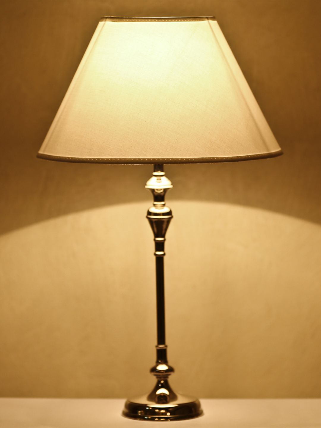 THE LIGHT STORE White & Silver-Toned Table Lamp with Lamp Shade Price in India