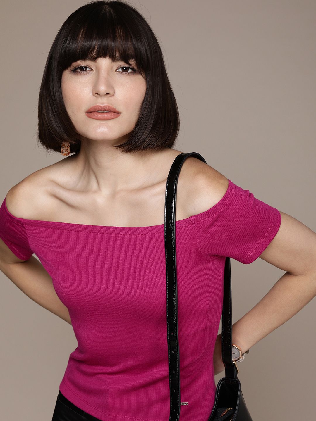 bebe Women Orchid Flower Essential Self Design Top