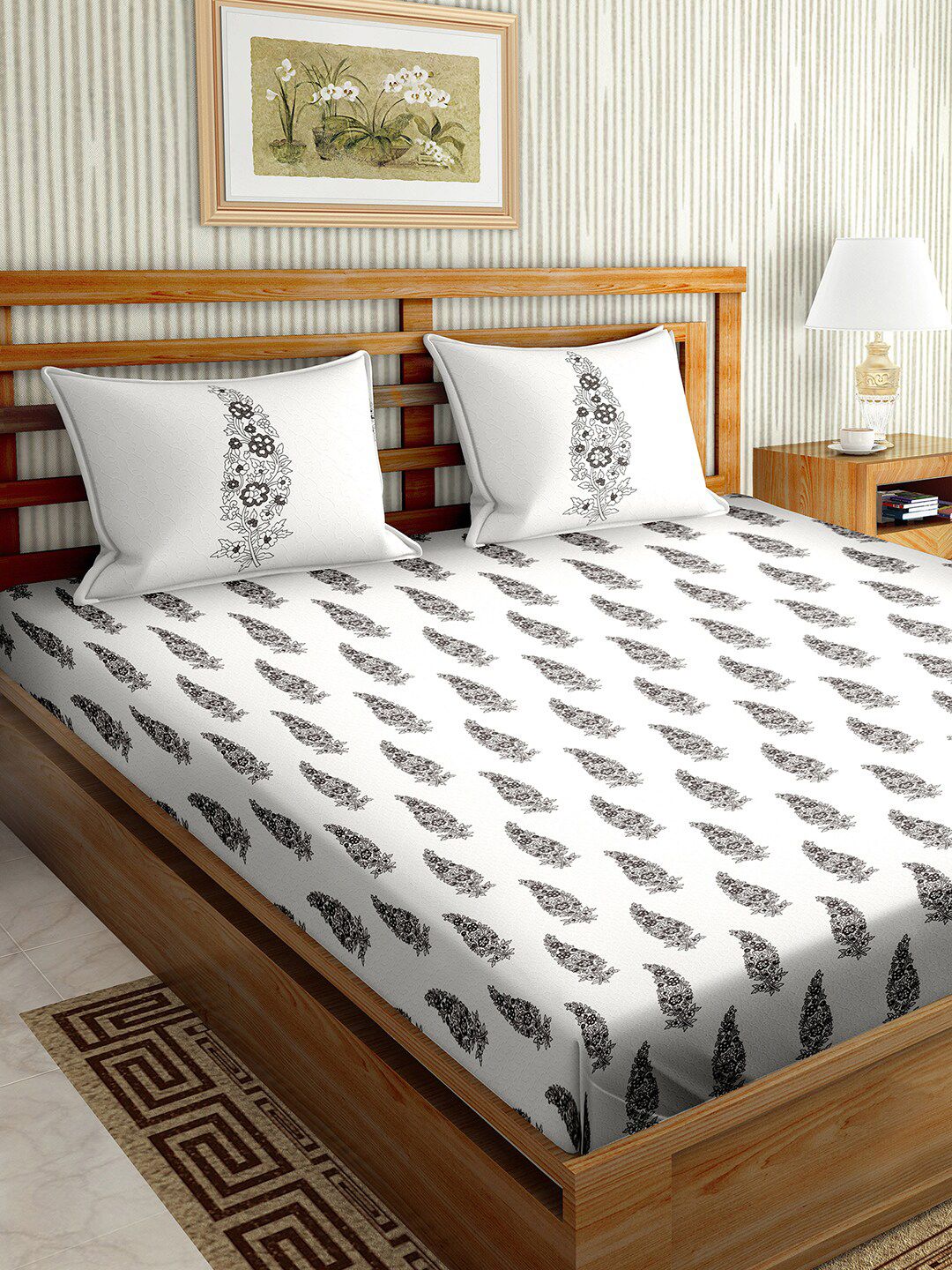 BELLA CASA White & Grey Ethnic Motifs 180 TC Cotton King Bedsheet with 2 Pillow Covers Price in India