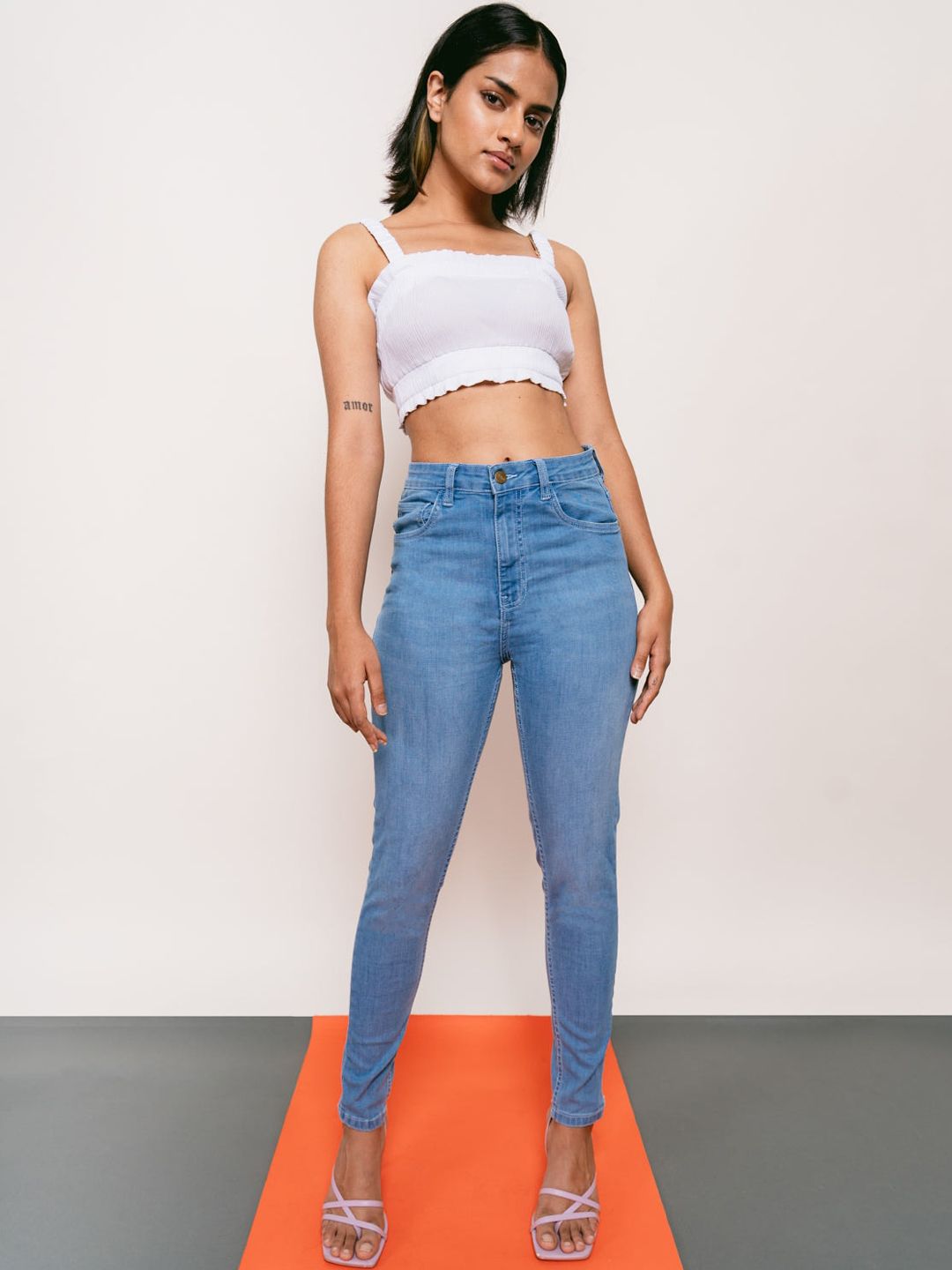 FREAKINS Women Stunning Blue High-Rise Skinny Fit Cropped Stretchable Jeans Price in India