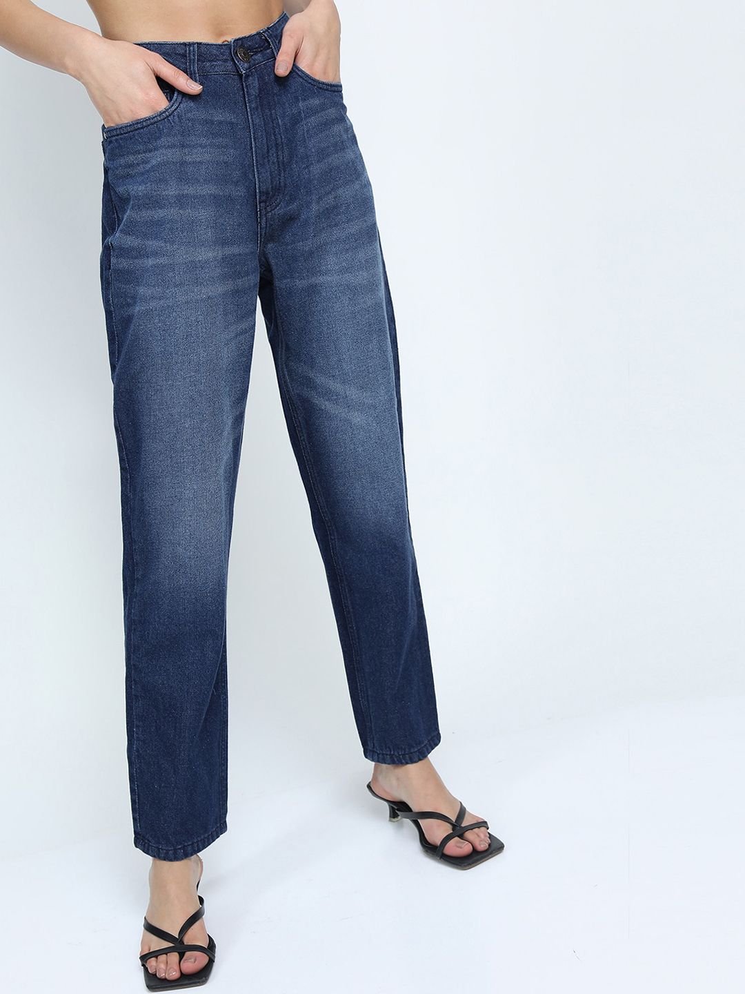 Tokyo Talkies Women Blue Light Fade Jeans Price in India