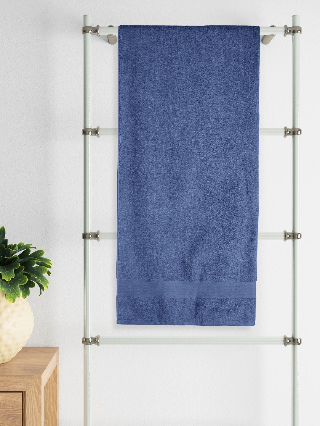 Living scapes by Pantaloons Blue Solid Pure Cotton 550 GSM Bath Towel Price in India