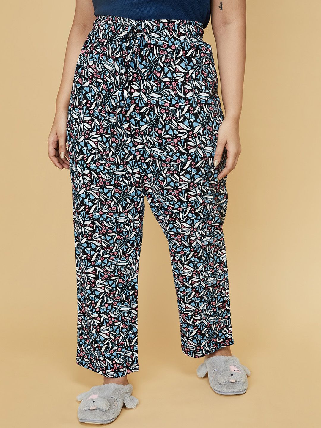max Women Plus Size Black & Blue Printed Pure Cotton Lounge Pants Price in India