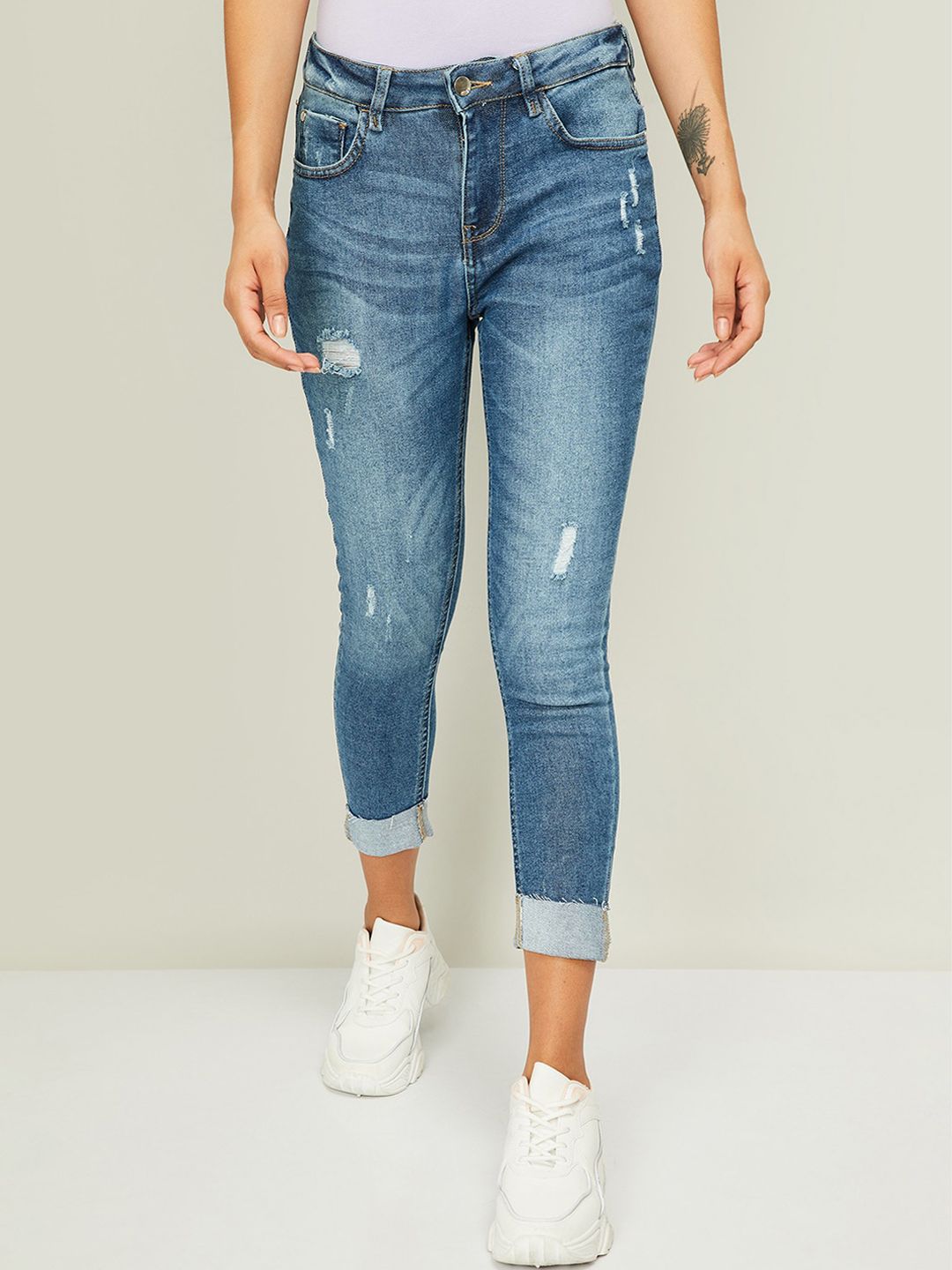 Ginger by Lifestyle Women Blue Low Distress Heavy Fade Jeans Price in India