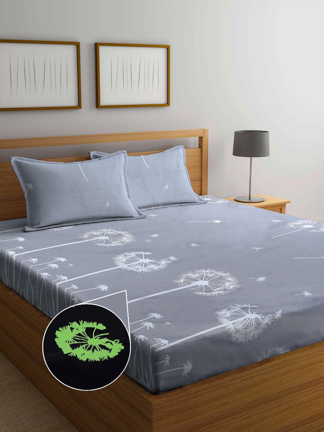 Arrabi Grey & White Graphic 300 TC King Bedsheet with 2 Pillow Covers Price in India