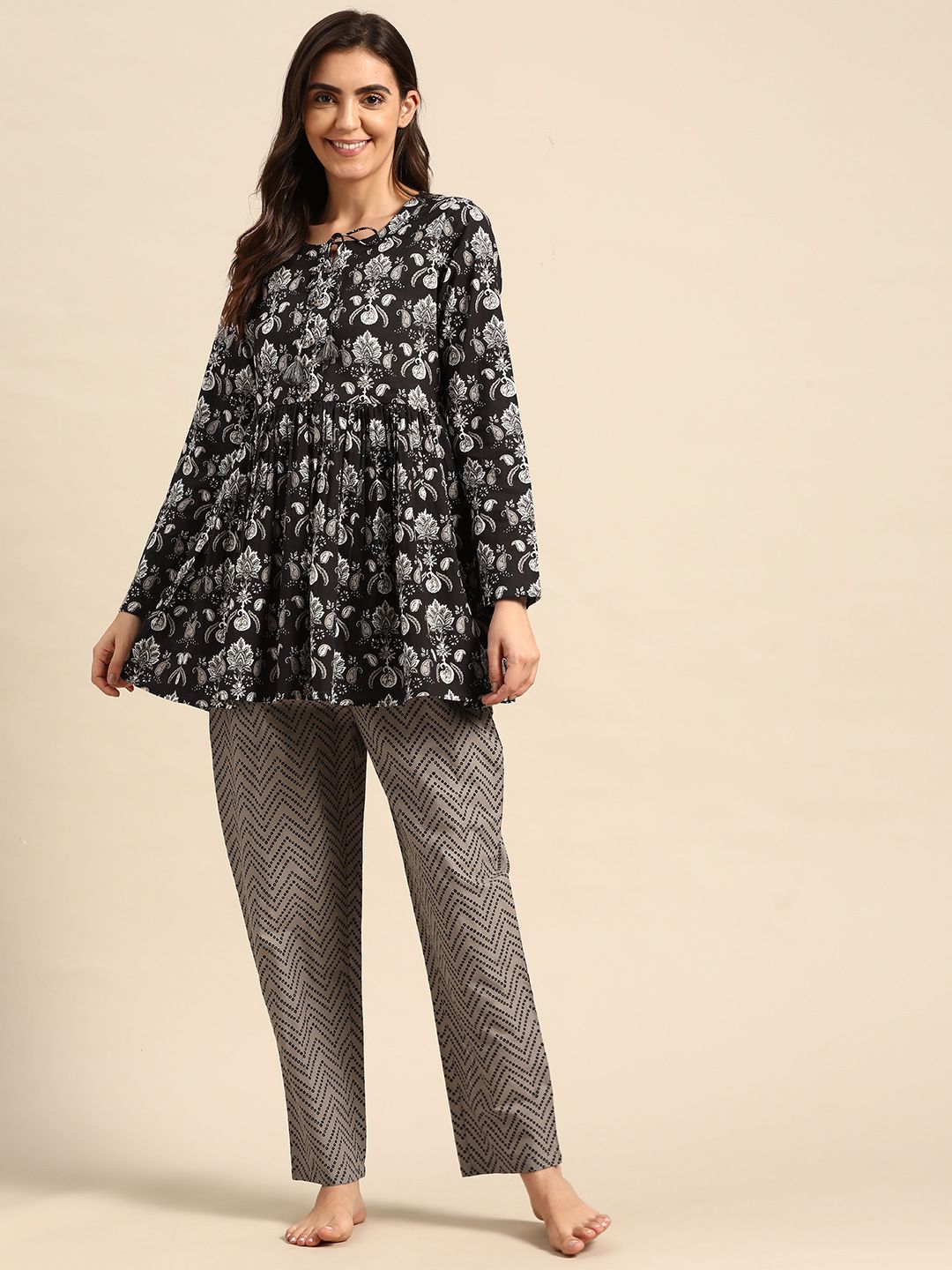 Prakrti Women Black & Grey Floral Print Pure Cotton Pyjama Set Price in India