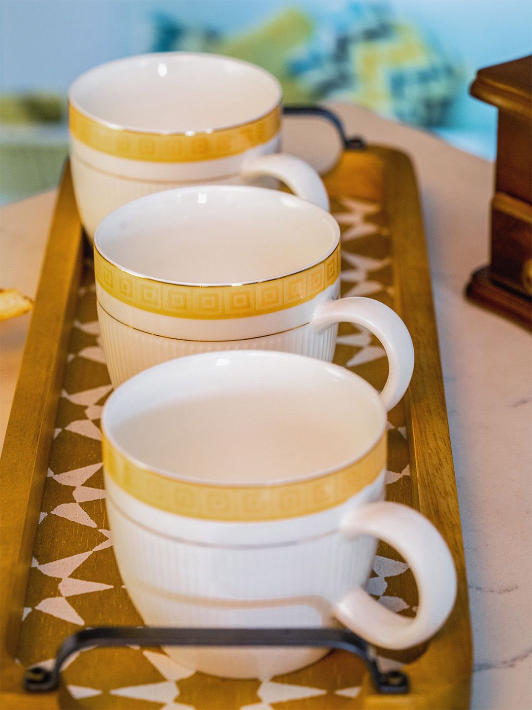 White Gold Set Of 6 White & Gold-Toned Porcelain Mugs Price in India