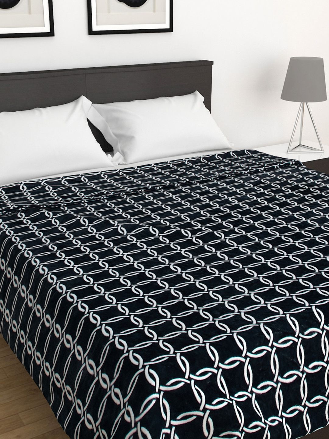 Home Centre Black & White Geometric Mild Winter 210 GSM Double Bed Comforter Price in India