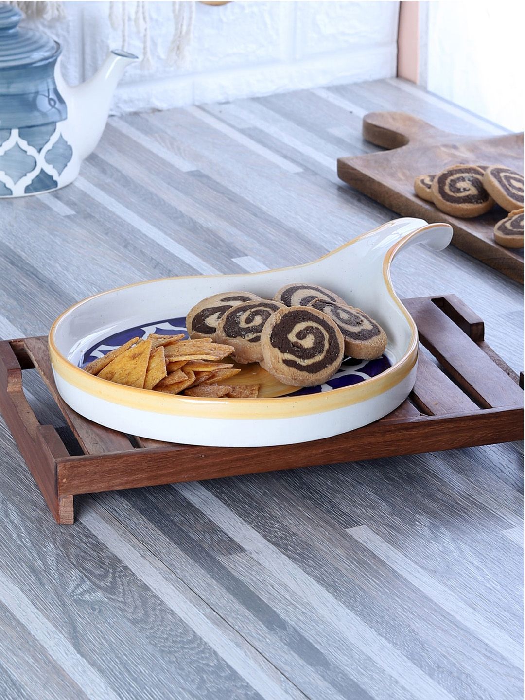 CDI Cream-Coloured & Blue Printed Ceramic Pizza Serving Platter Price in India