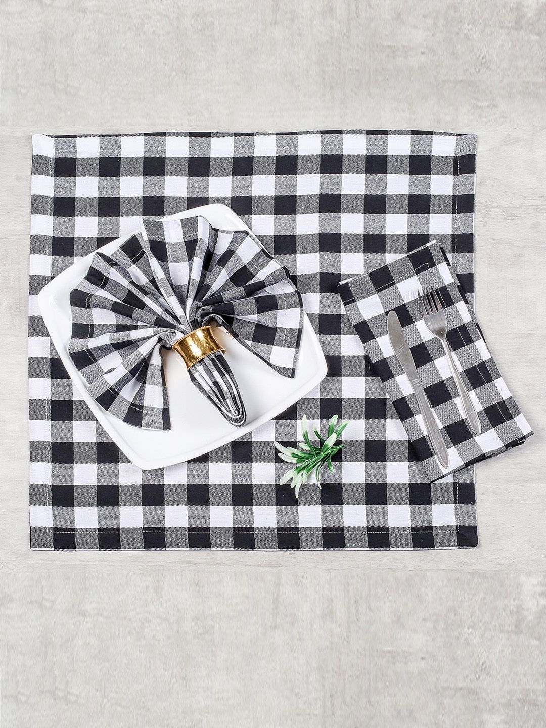 SHADES of LIFE Pack Of 6 Black & White Checked Napkin Set Price in India