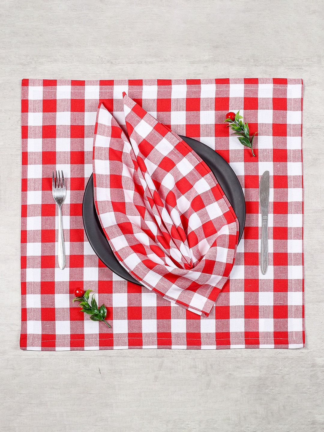 SHADES of LIFE Red & White Checkered Cotton Kitchen Table Napkins Price in India
