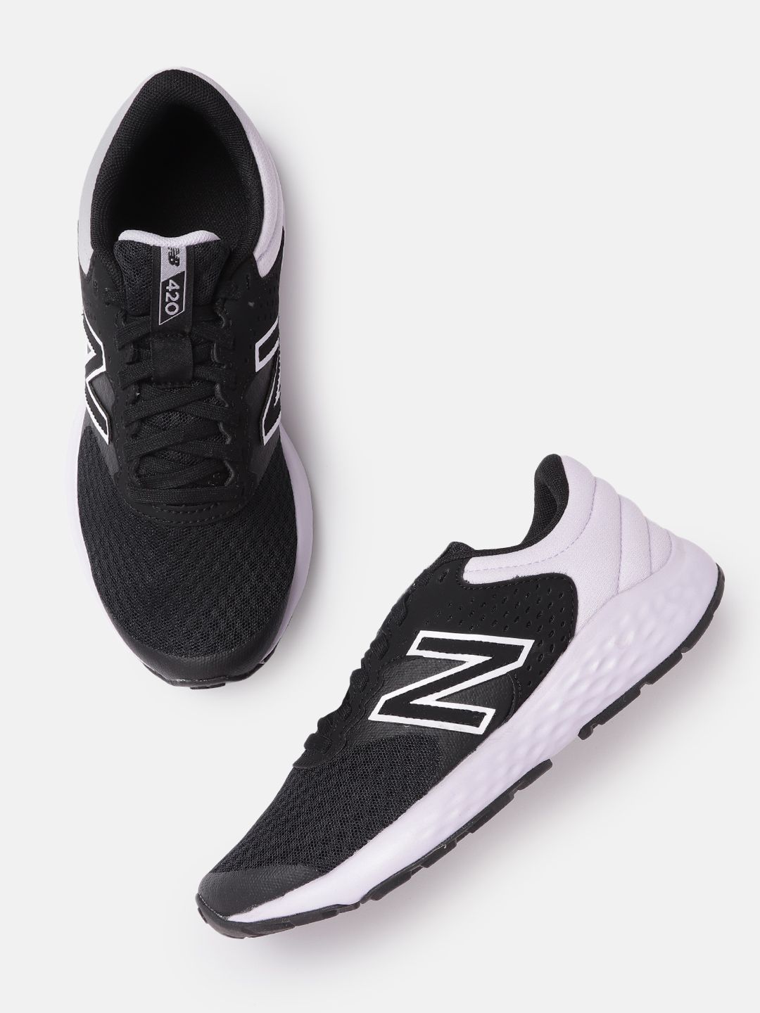 New Balance Women Black & White Woven Design Running Shoes Price in India