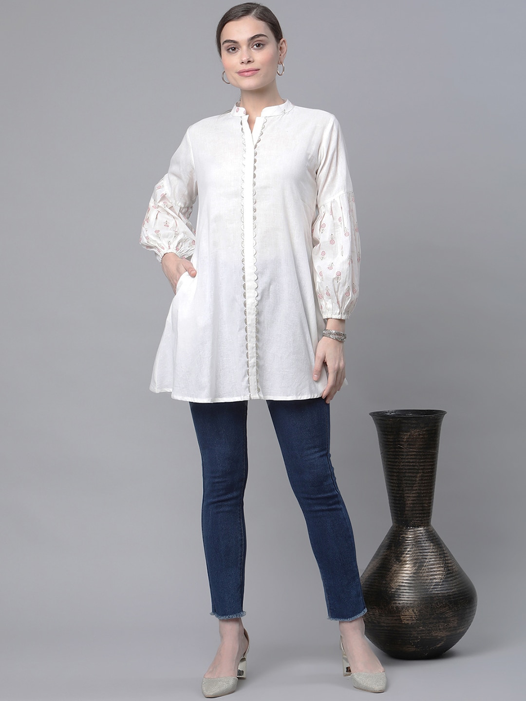 Ahalyaa Off White Red Mandarin Collar Printed Pure Cotton Tunic Price in India
