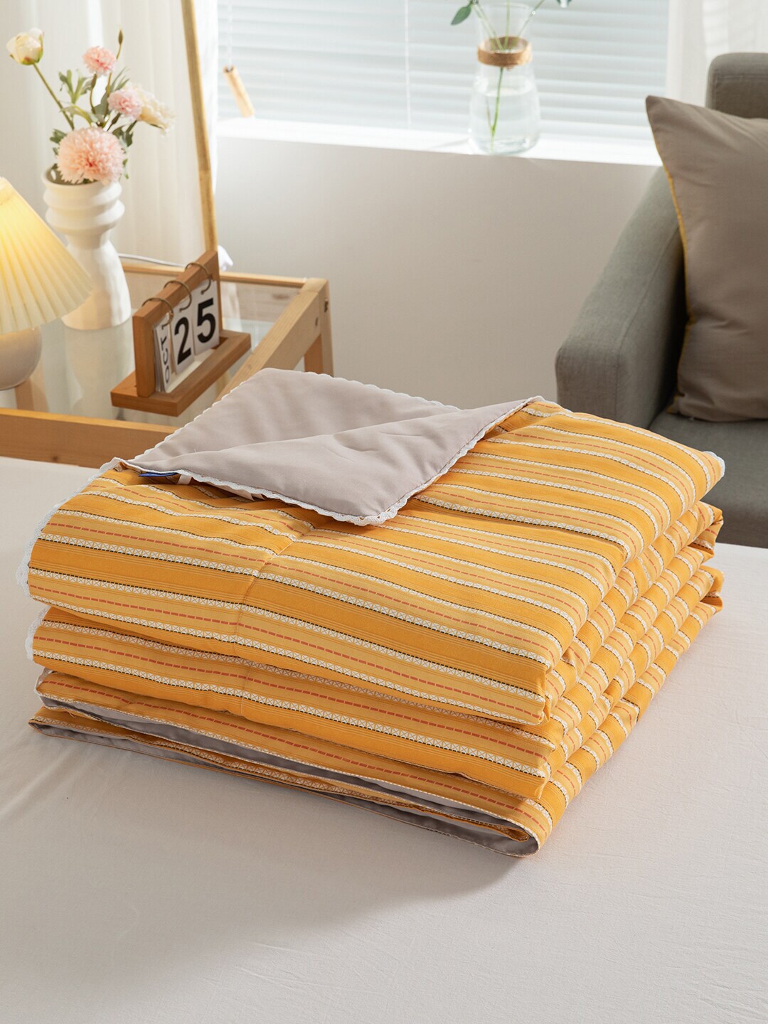 JC Collection Yellow & White Summer 400 GSM Double Bed Quilt Price in India