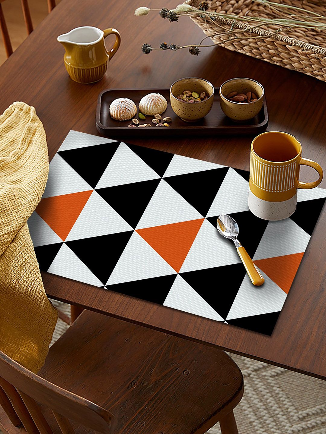 AEROHAVEN Set Of 4 Orange  Geometric Printed Table Placemat Price in India
