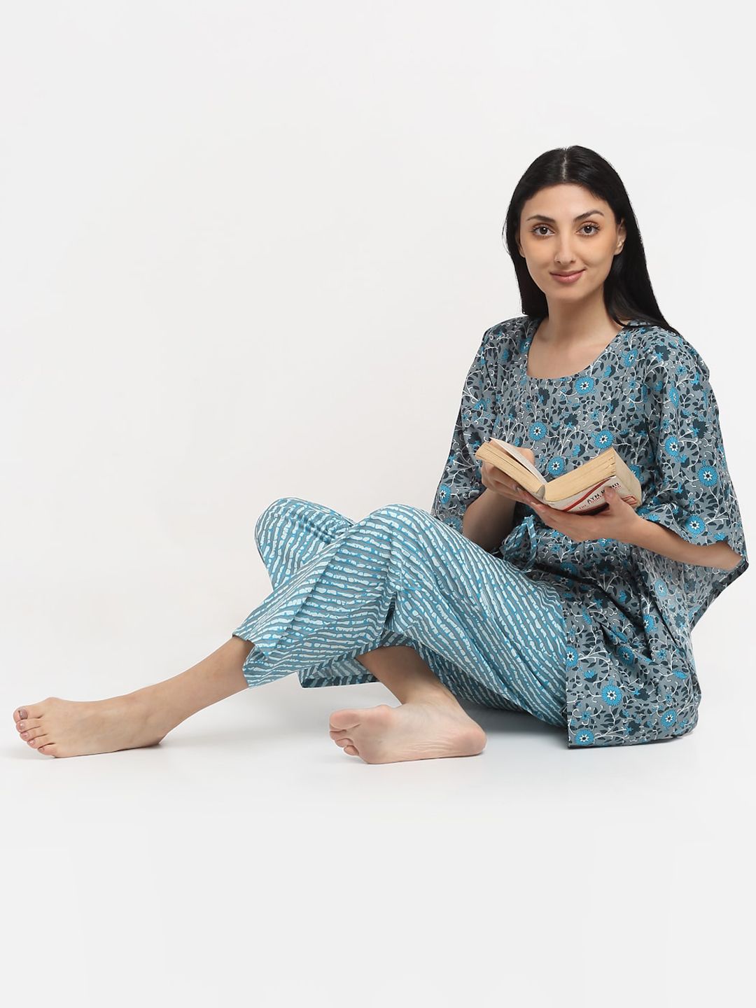 NEUDIS Women Blue & Grey Cotton Printed Kaftan Nightsuit Price in India