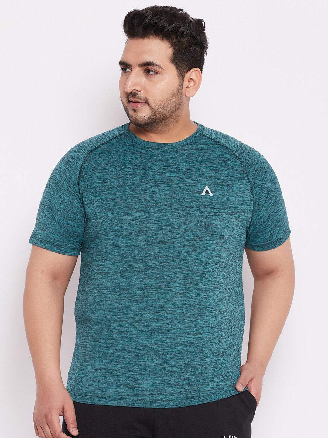 AUSTIVO Men Blue Solid Round Neck Running T-shirt
