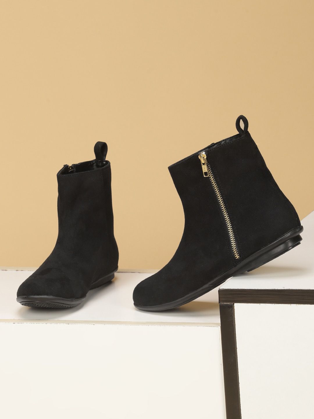 Monrow Women Black Suede Boots Price in India