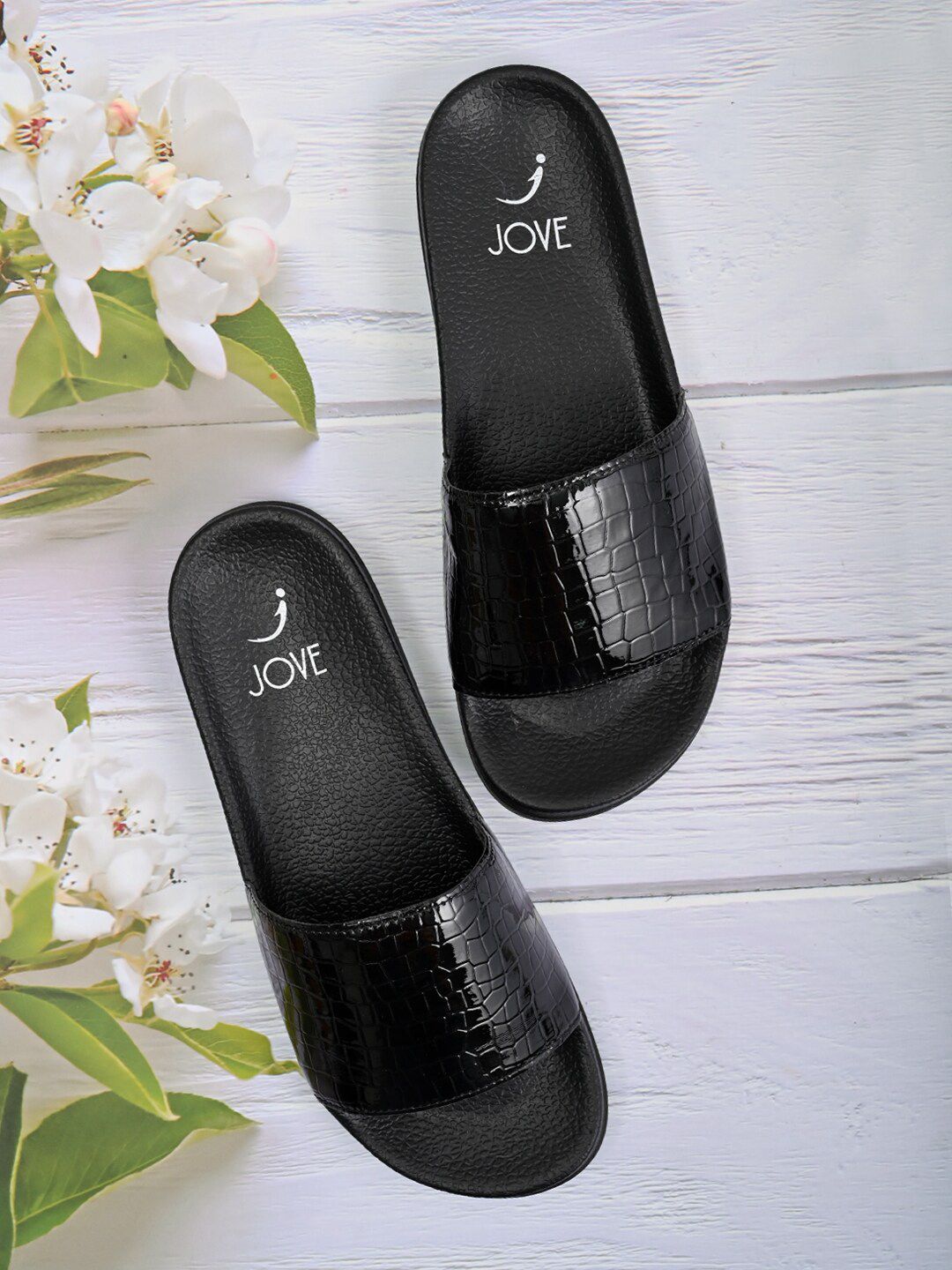 Jove Women Black Sliders Price in India