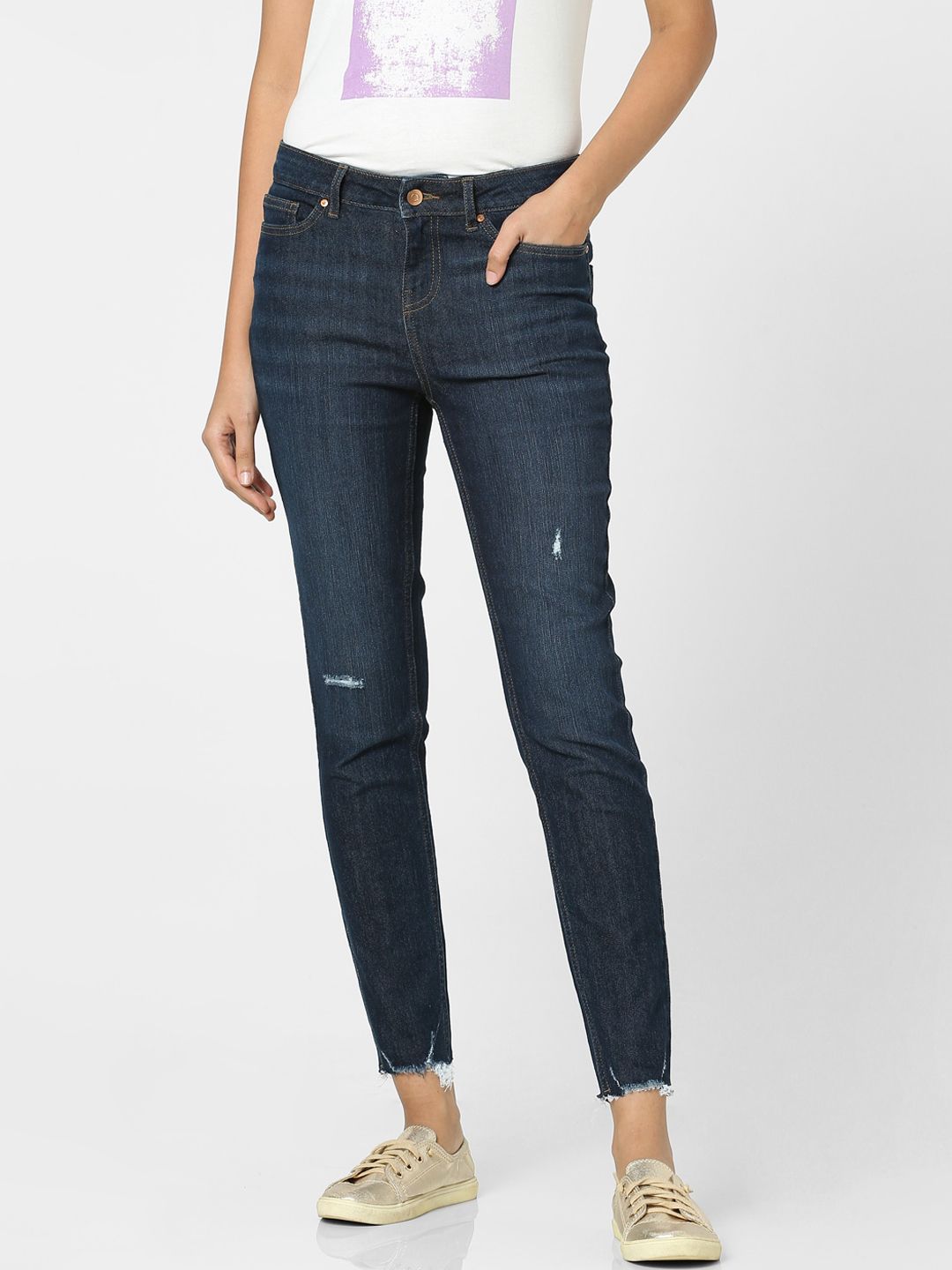 Vero Moda Women Blue Skinny Fit Low Distress Light Fade Jeans Price in India