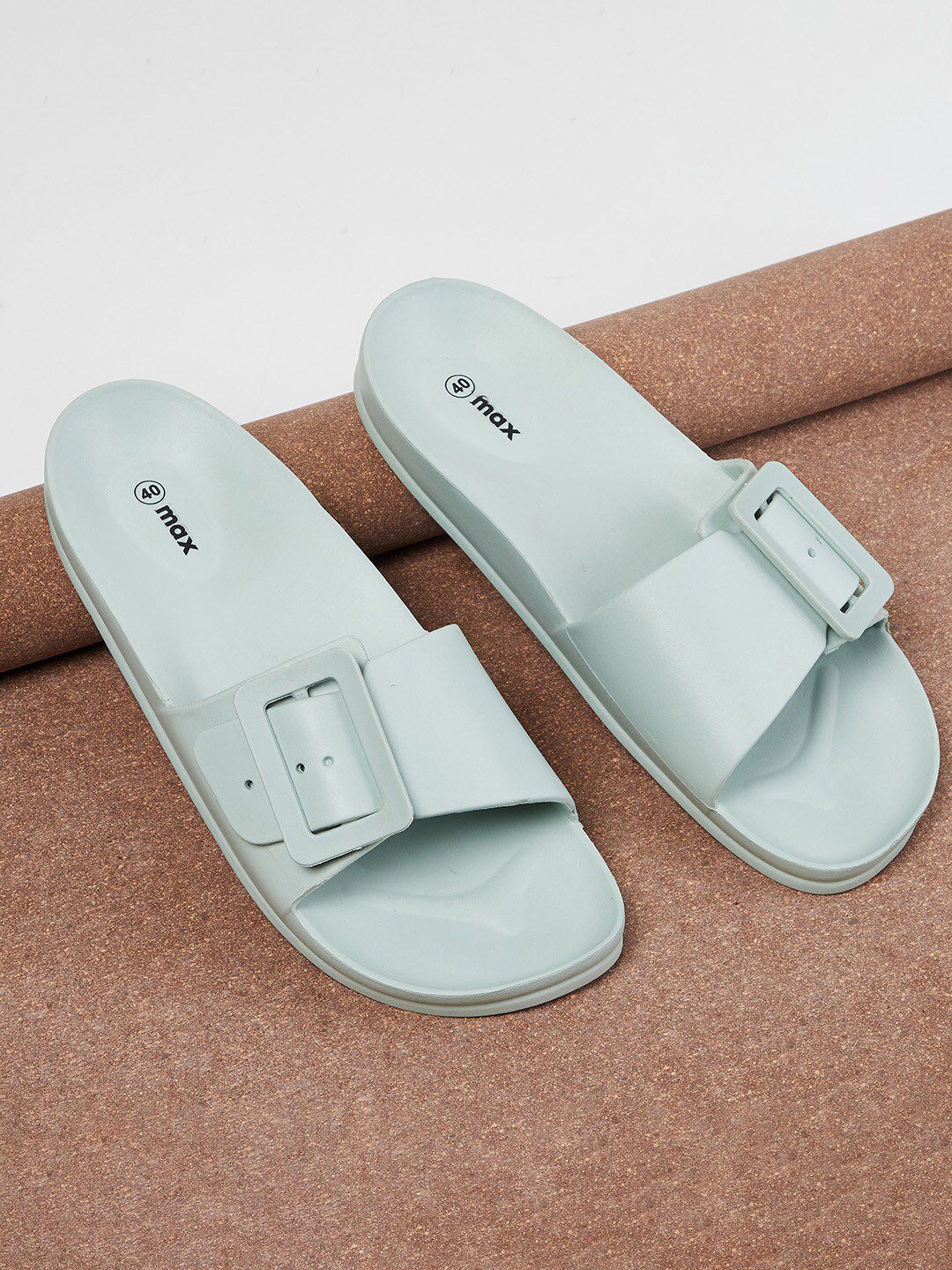 max Women Pastel Green Solid Sliders