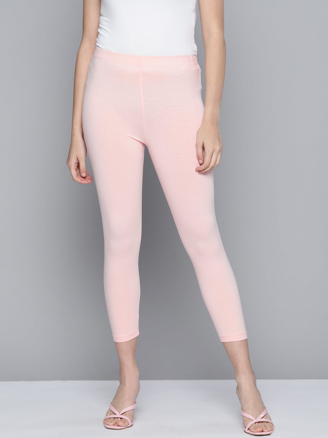 HERE&NOW Women Pink Solid Three-Fourth Length Leggings Price in India