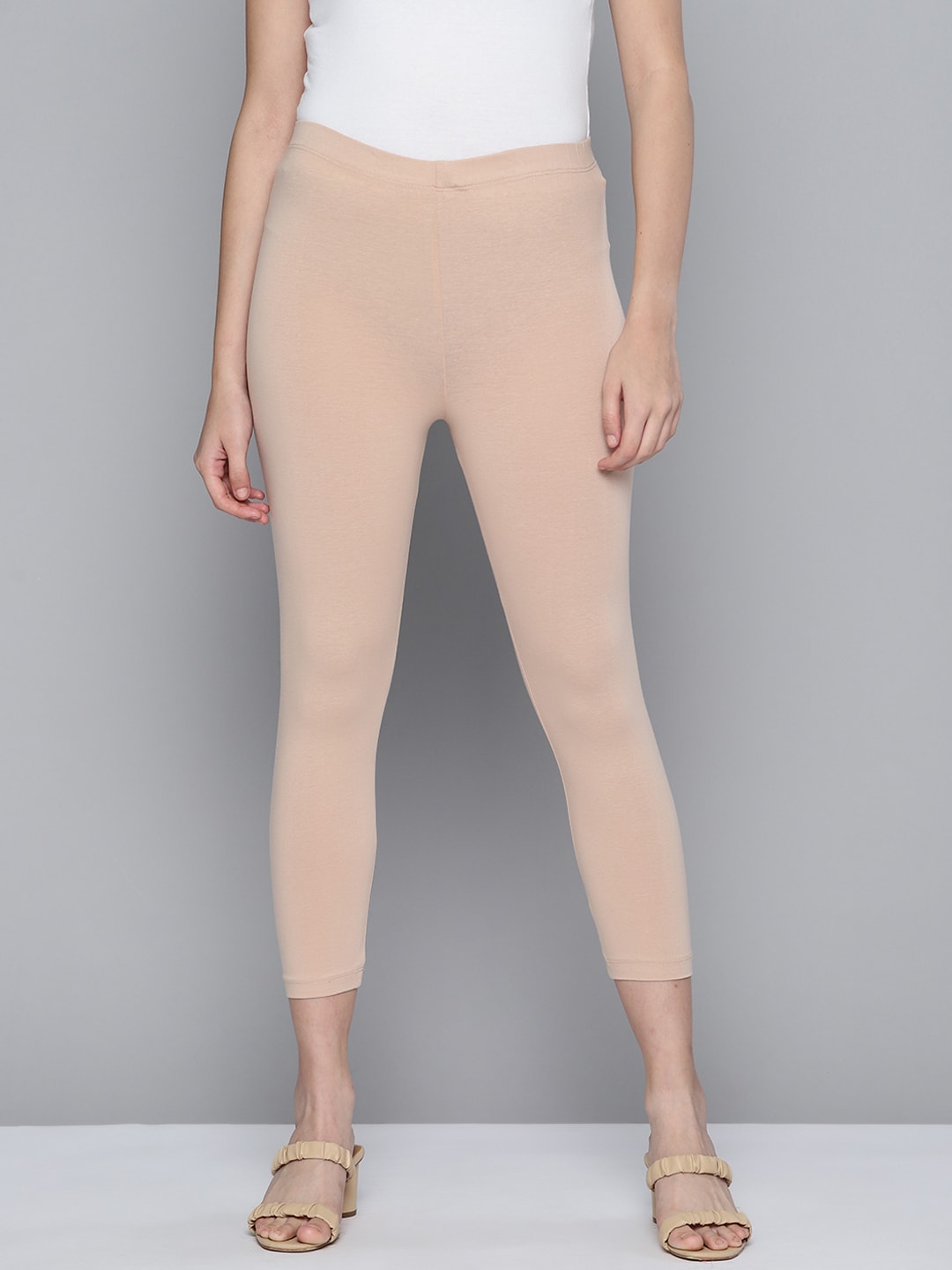 HERE&NOW Women Beige Solid Three-Fourth Length Leggings Price in India