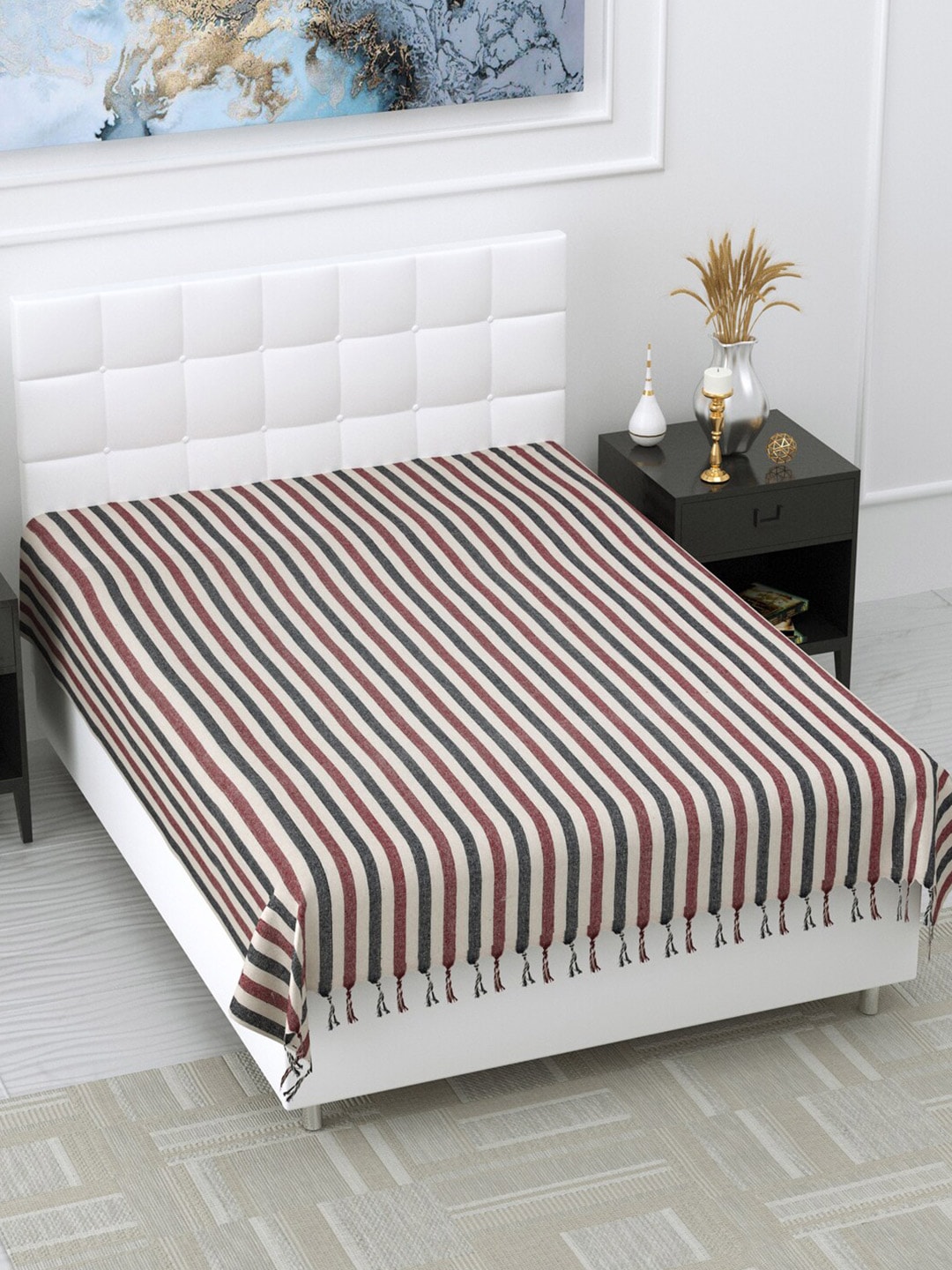 Varde Cream-Coloured & Red Striped 180 TC Single Bedsheet Price in India