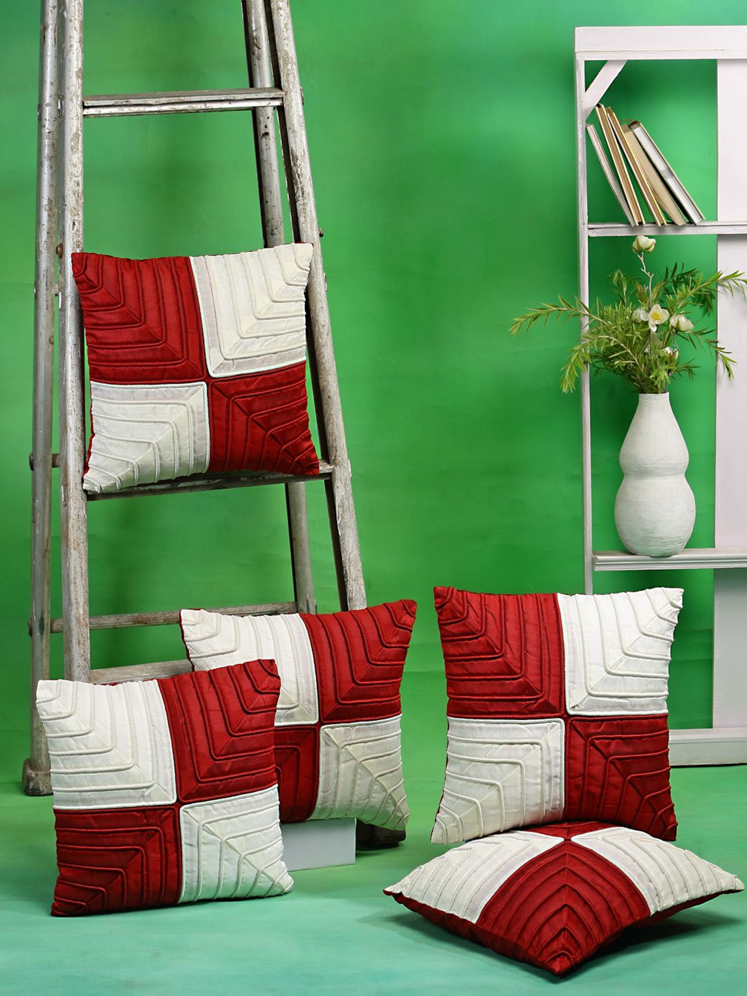 DREAM WEAVERZ Red & White Set of 5 Colourblocked Square Cushion Covers Price in India