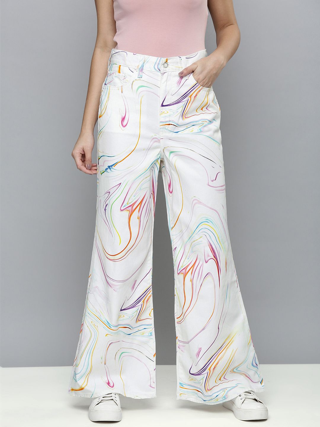 Levi's X Deepika Padukone Women White Printed Wide Leg Mid-Rise Clean Look Jeans Price in India