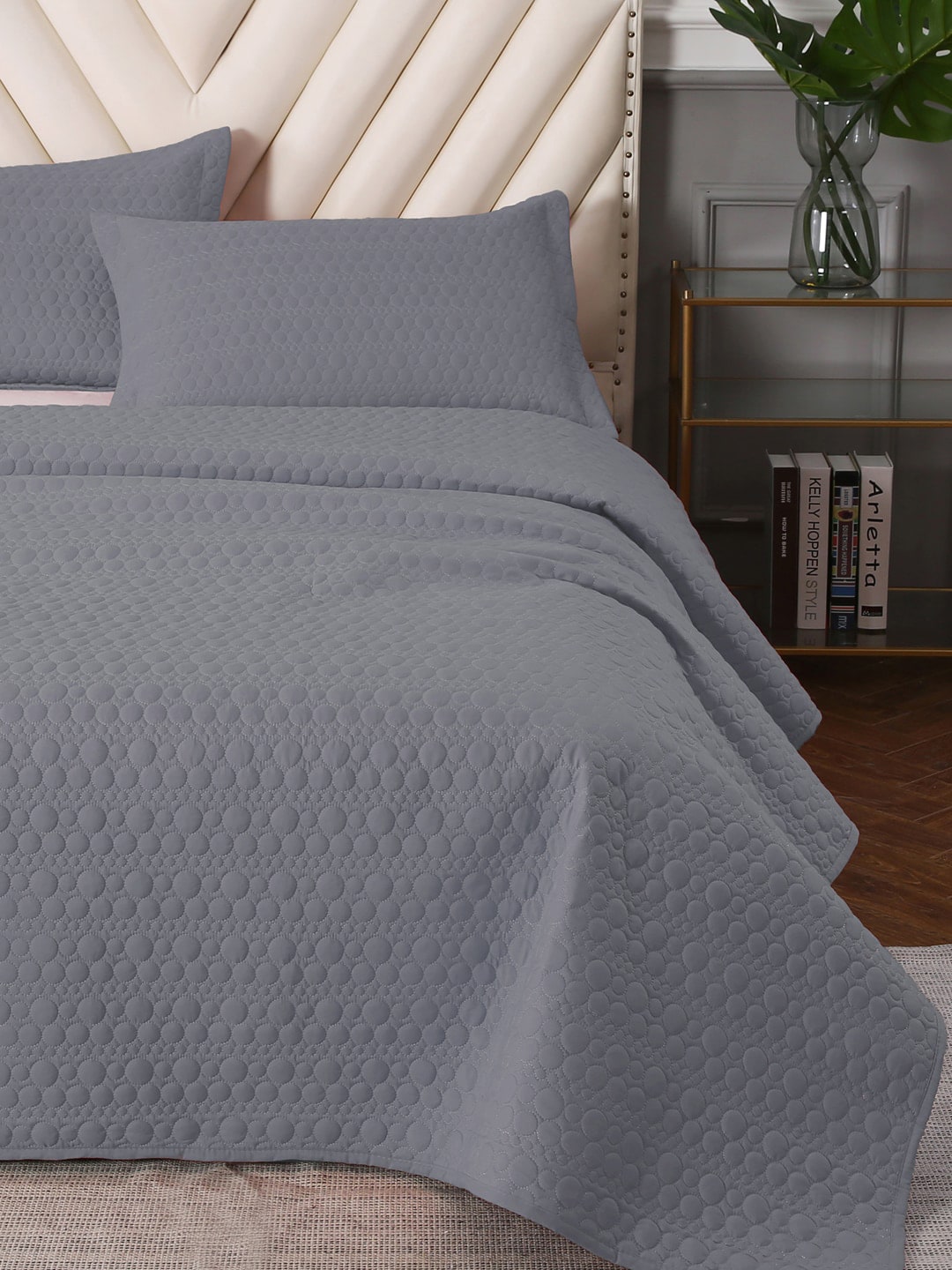 URBAN DREAM Grey Quilted Cotton Double Bedcover With 2 Pillow Covers Price in India