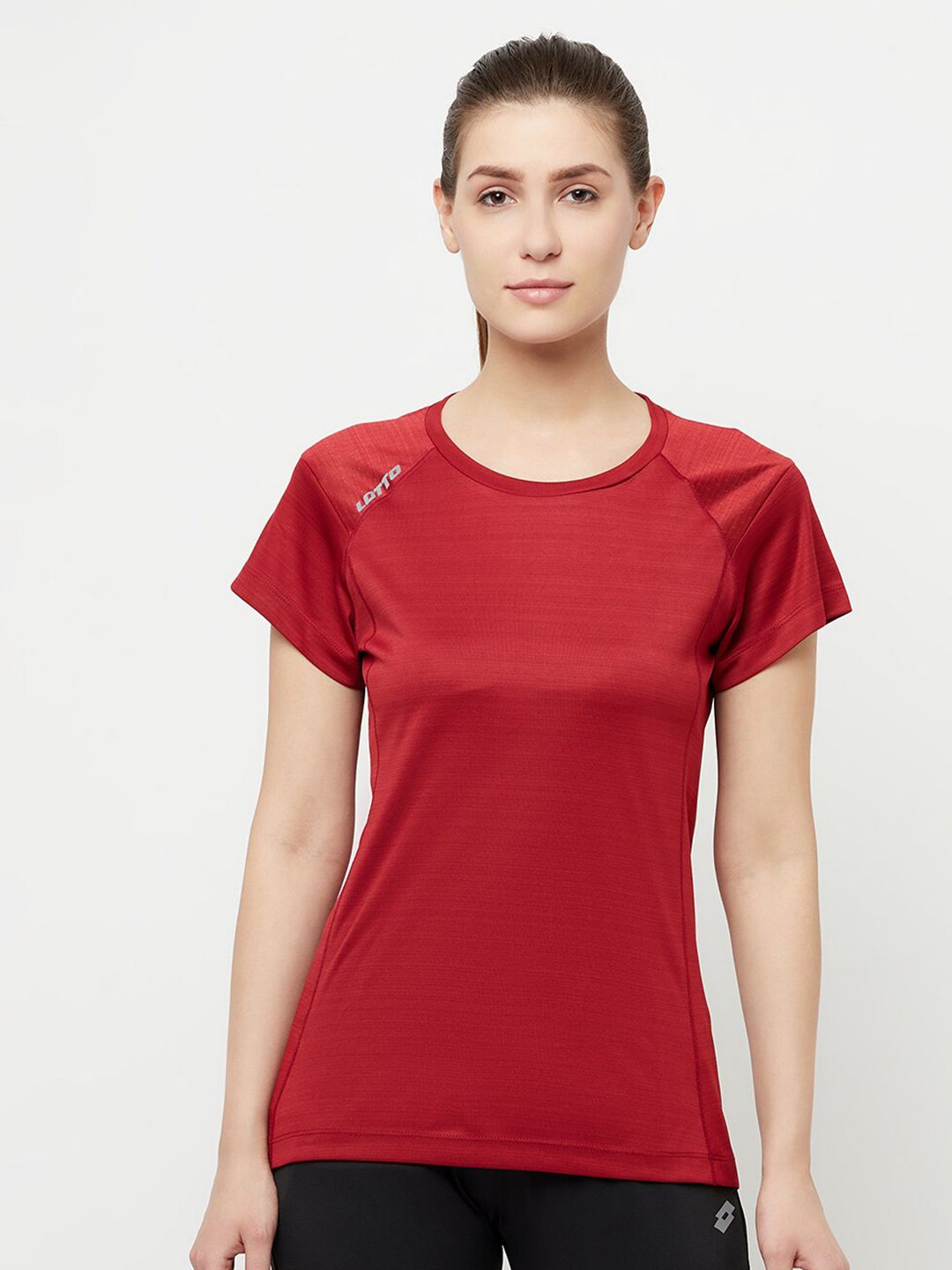 Lotto Women Maroon Raglan Sleeves Sports T-shirt Price in India