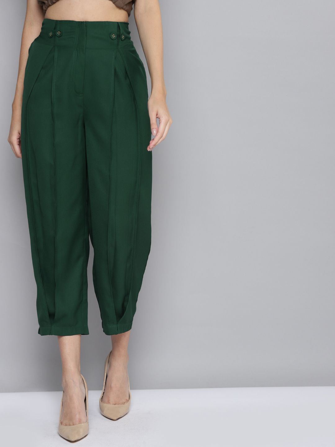 SASSAFRAS Women Green High-Rise Cropped Pleated Trousers Price in India