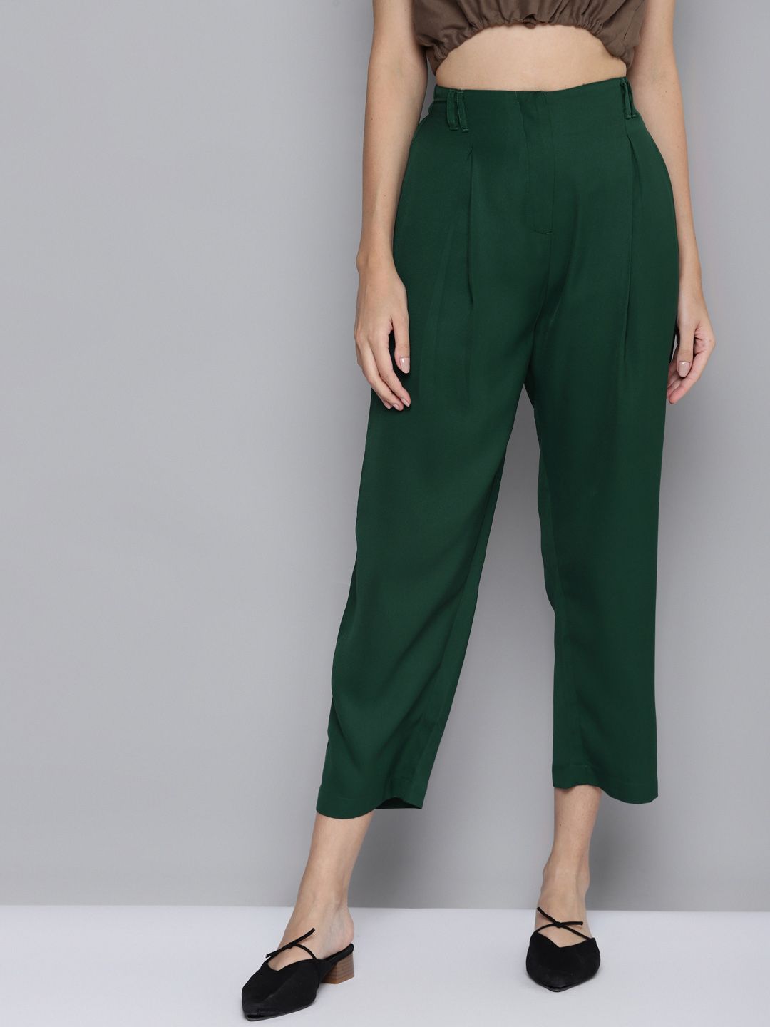 SASSAFRAS Women Green High-Rise Cropped Trousers Price in India
