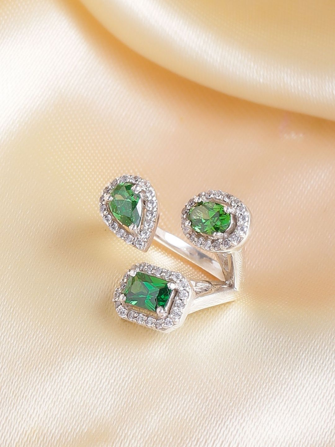 Hiara Jewels 92.5 Sterling Silver Rhodium-Plated & Green CZ-Studded Finger Ring Price in India