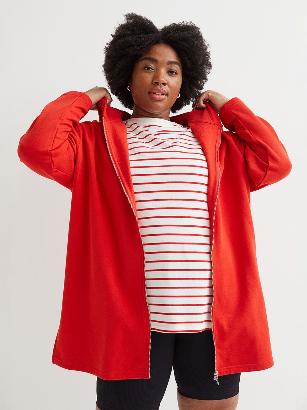 H&M Women Plus Size Red Solid Long Zip-Through Hoodie Price in India