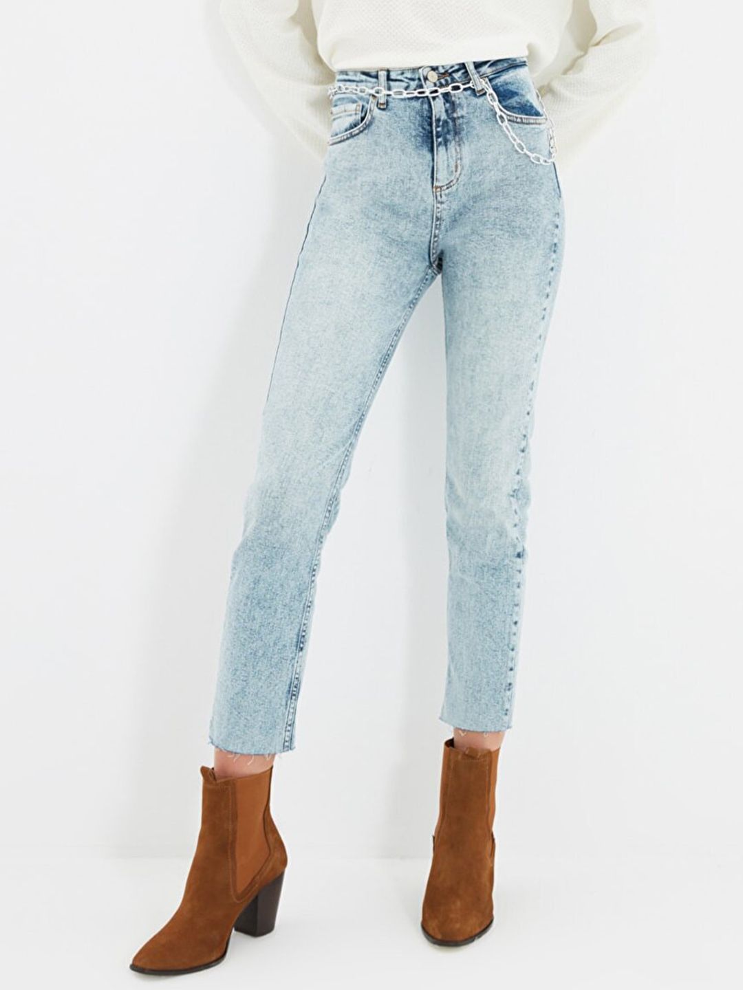 Trendyol Women Blue Slim Fit High-Rise Light Fade Stretchable Jeans Price in India