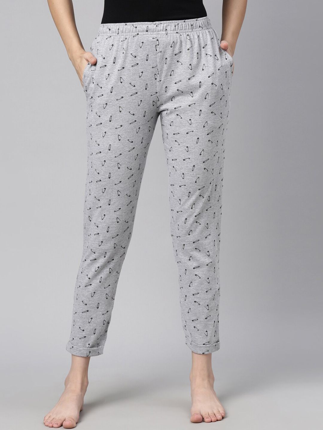 Curare Women Grey Printed Slim Lounge Pants Price in India