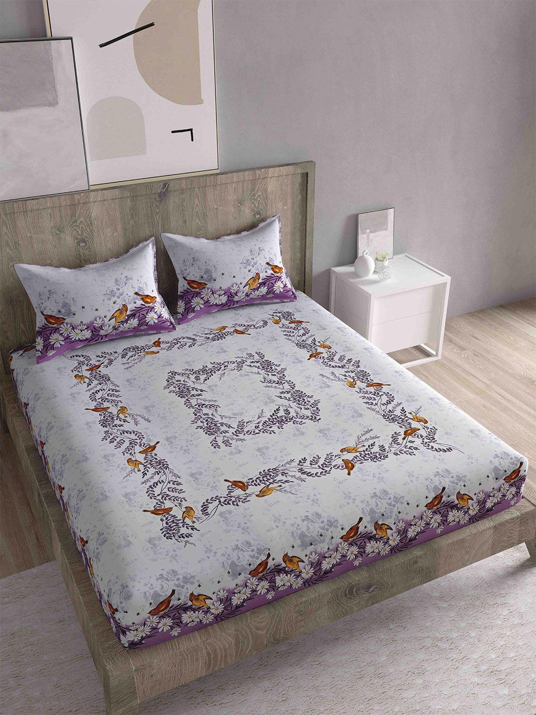 Spangle Purple & White Floral 260 TC King Bedsheet with 2 Pillow Covers Price in India