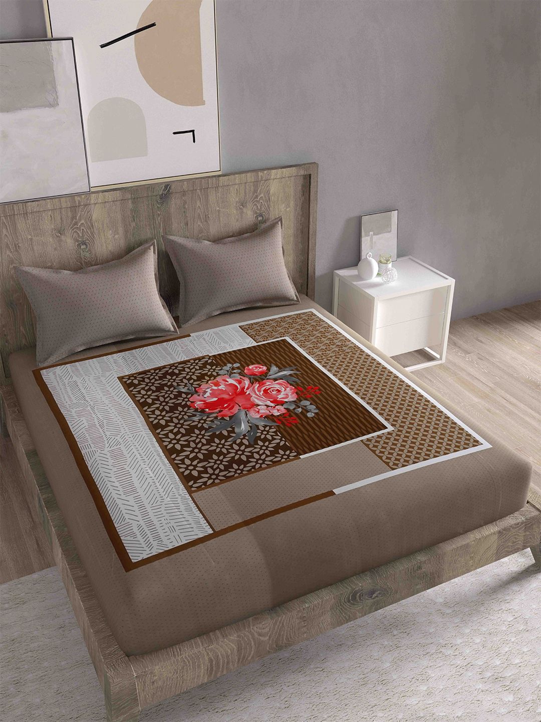 Spangle Brown & White Ethnic Motifs 280 TC Cotton King Bedsheet with 2 Pillow Covers Price in India