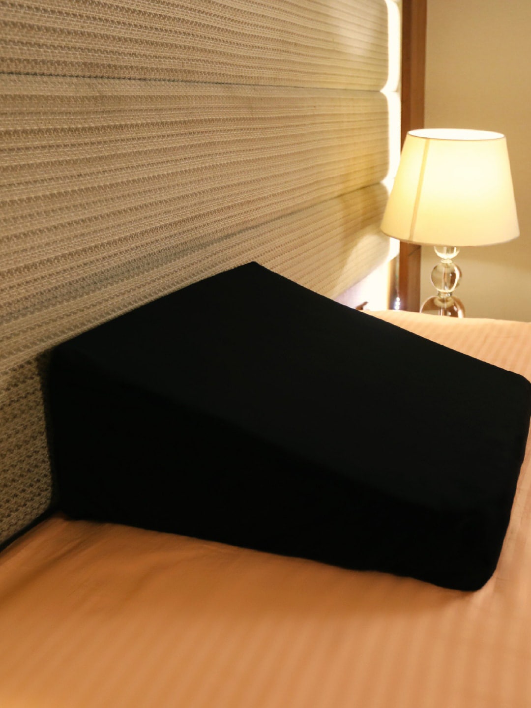 The White Willow Black Solid Cooling Gel Memory Foam Wedge Pillow Price in India