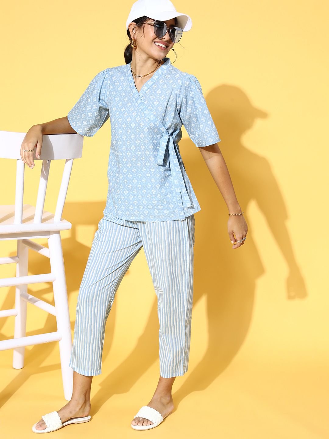 Prakrti Women Blue Printed Top with Trousers