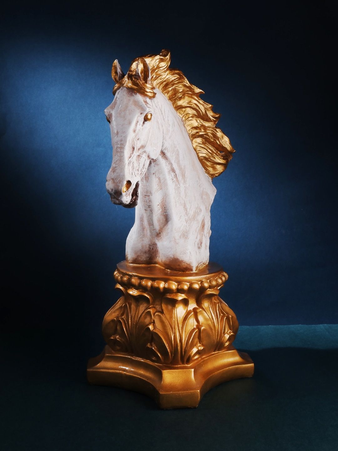THE WHITE INK DECOR White & Gold-Toned Premium Antique feng shui Horse Showpiece Price in India