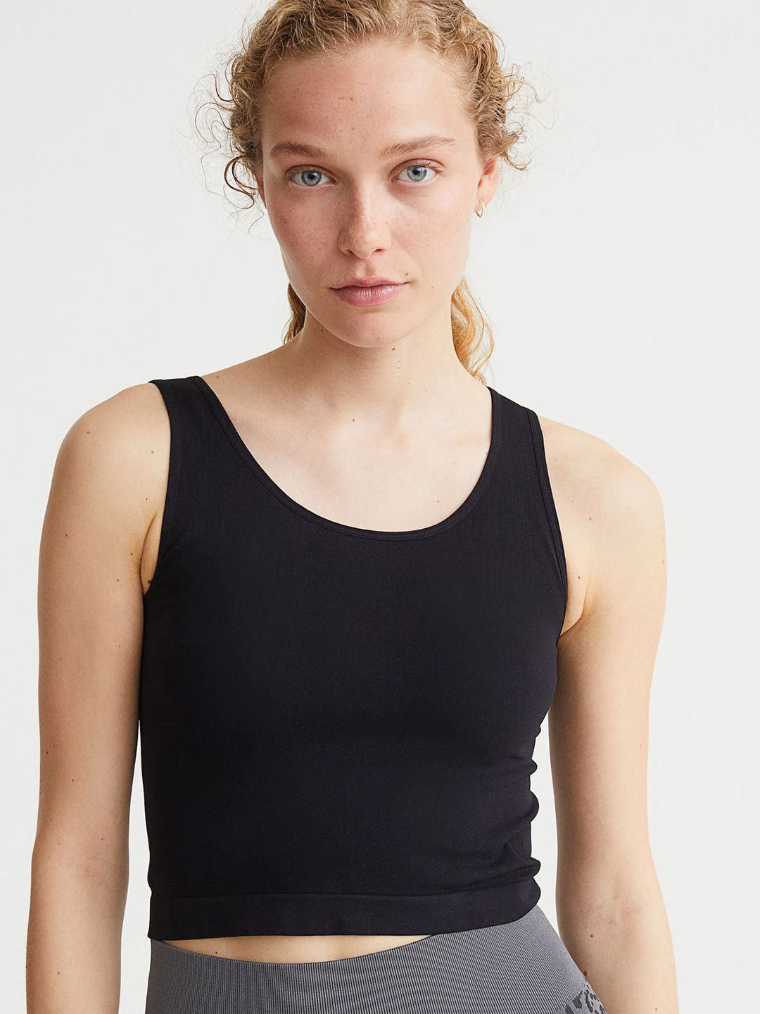 H&M Women Black Seamless Sports Top