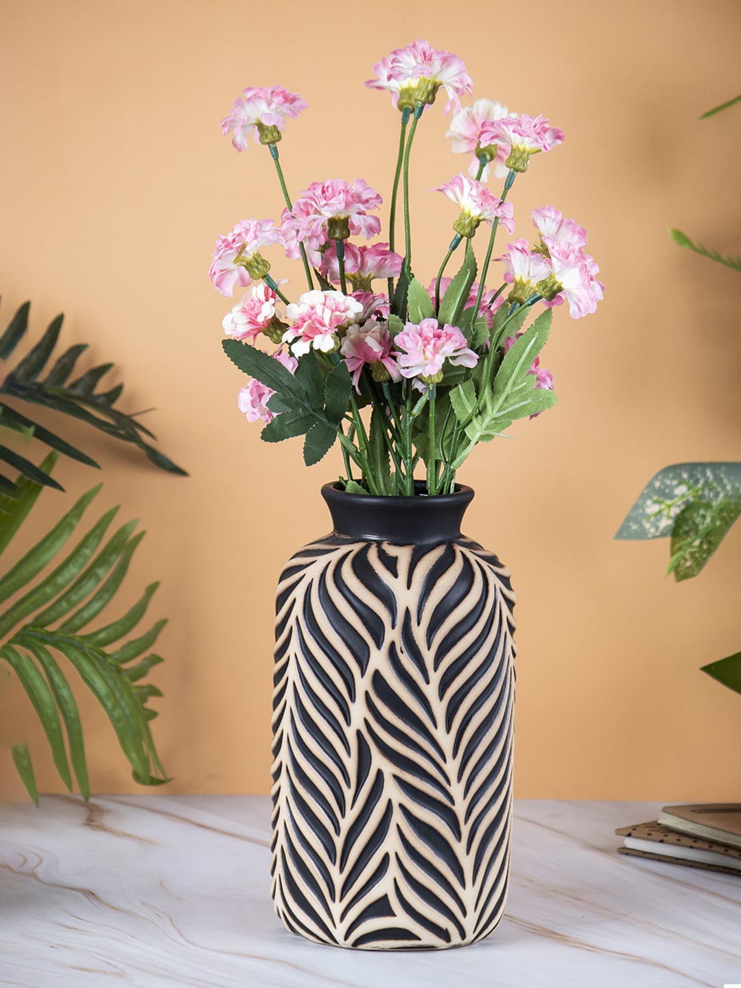 MARKET99 Black & Beige Textured Ceramic Vase Price in India